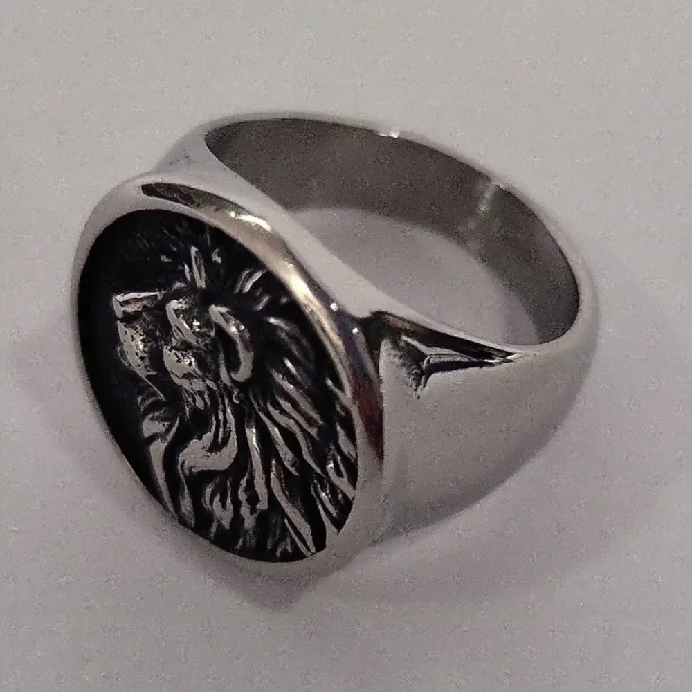 Hand Crafted lion statement